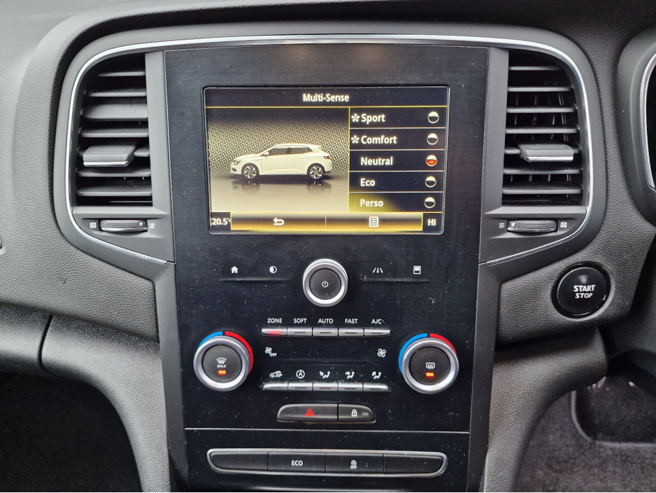 2017 Renault Megane LOW MILEAGE-1.2 DYNAMIQUE-HIGH SPEC €10,950