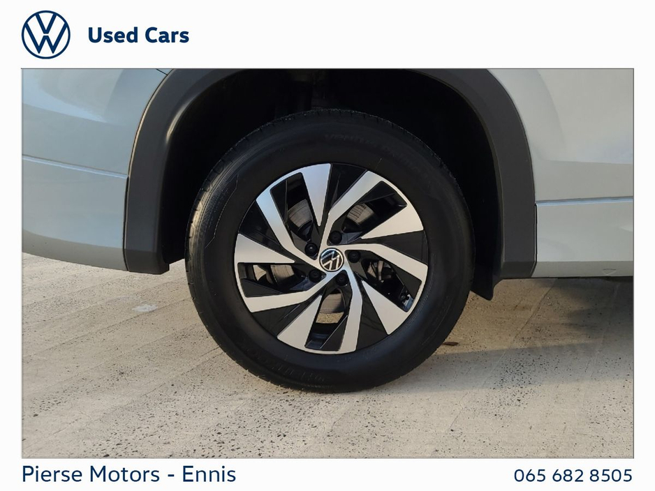 2025 Volkswagen Tayron - image 6