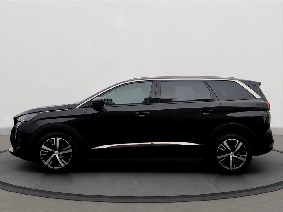 2023 Peugeot 5008 - image 23