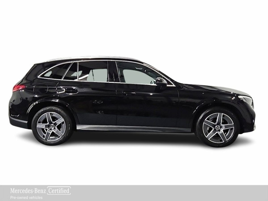 2024 Mercedes-Benz GLC Class - image 9