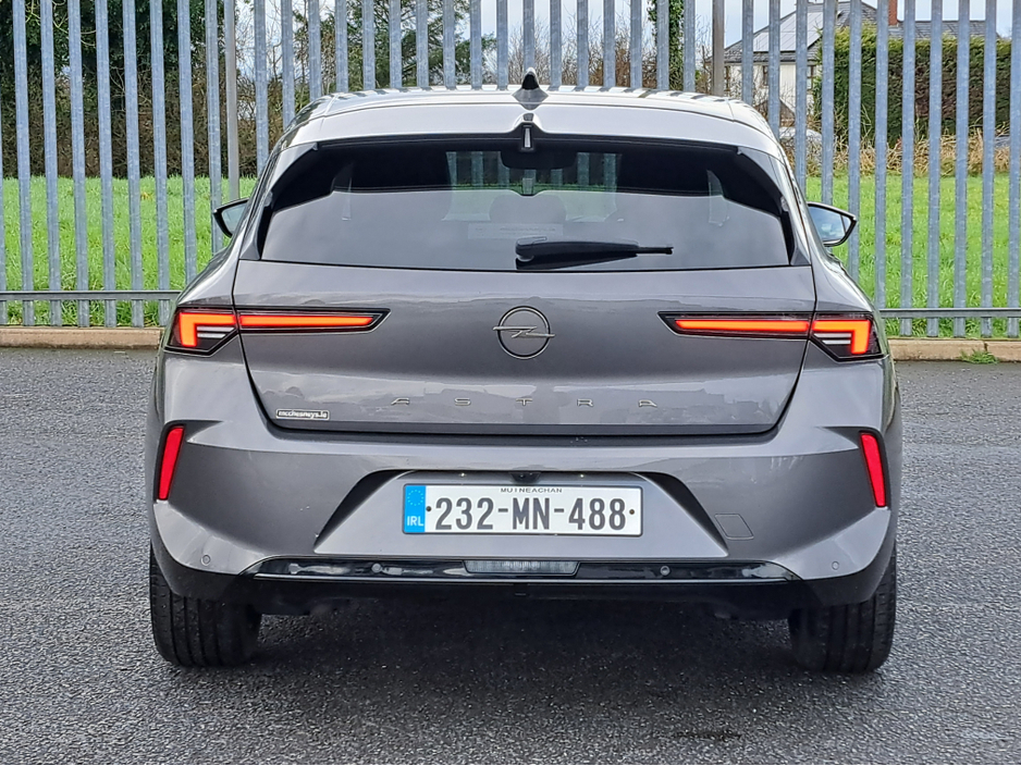 2023 Opel Astra - image 10
