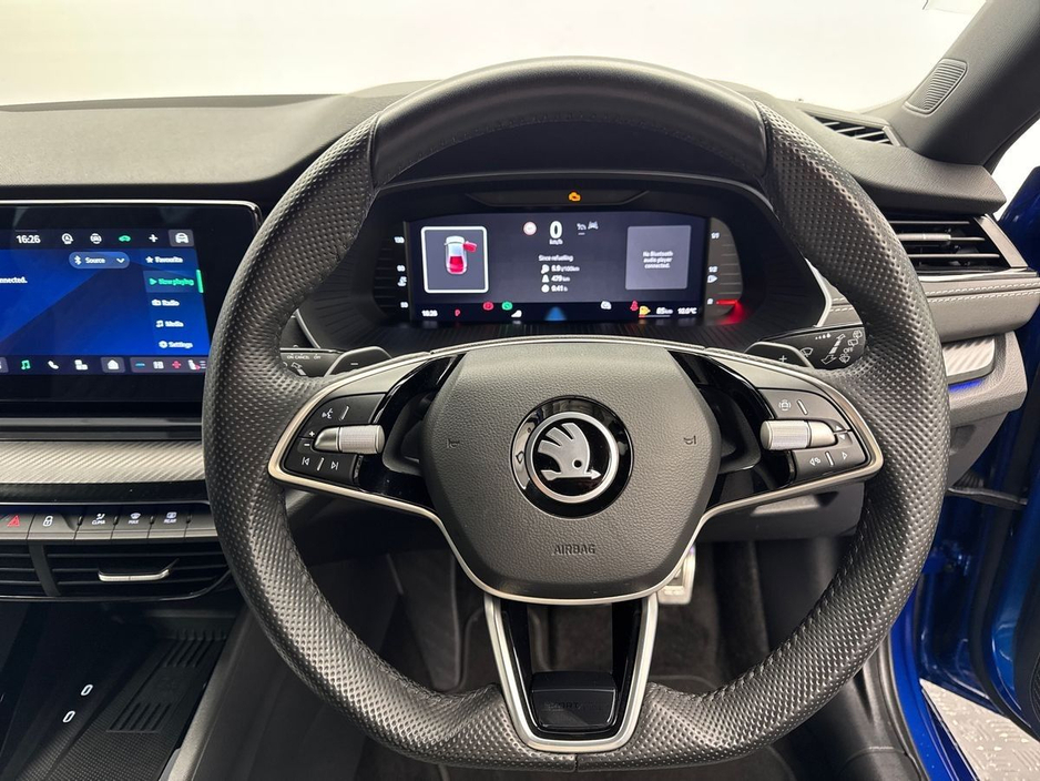 2025 Skoda Octavia - image 13