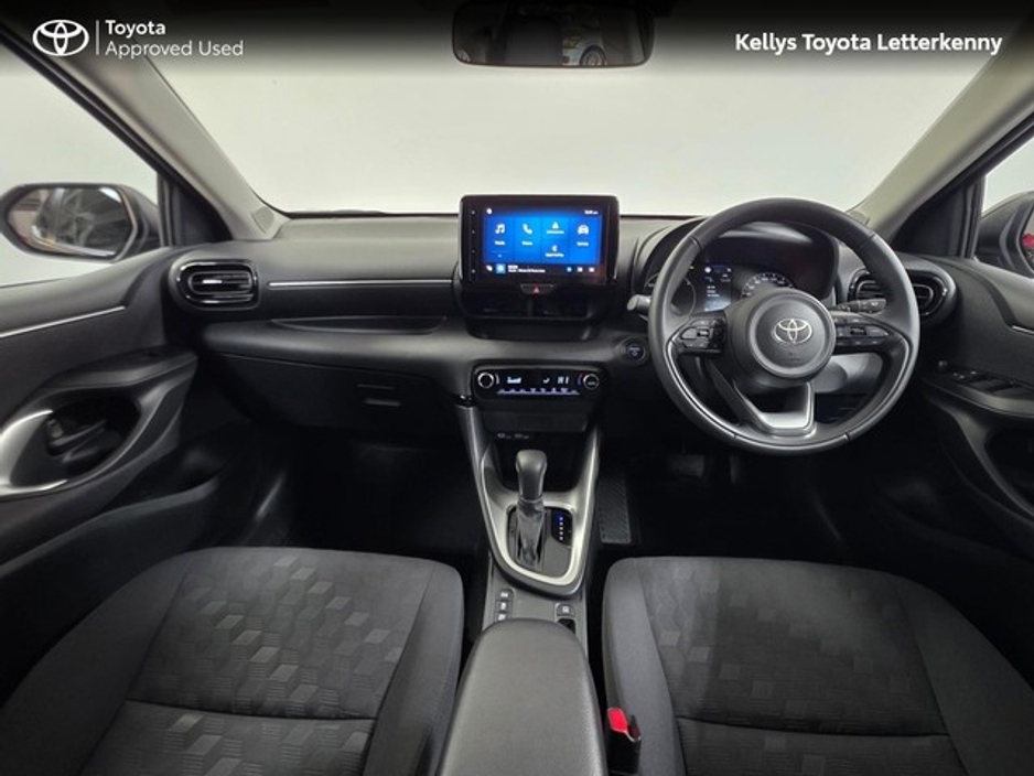 2025 Toyota Yaris Yaris Hybrid 115 Luna #103 €25,995