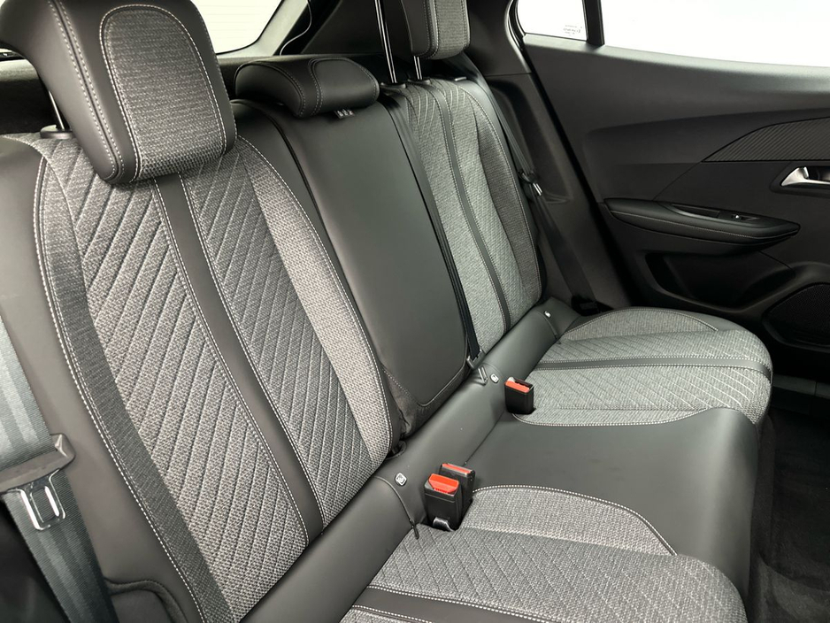 2026 Peugeot 2008 - image 10