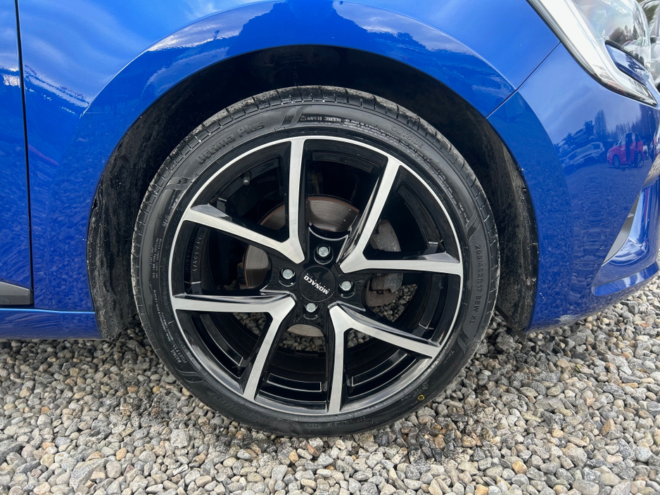 2022 Renault Clio - image 8