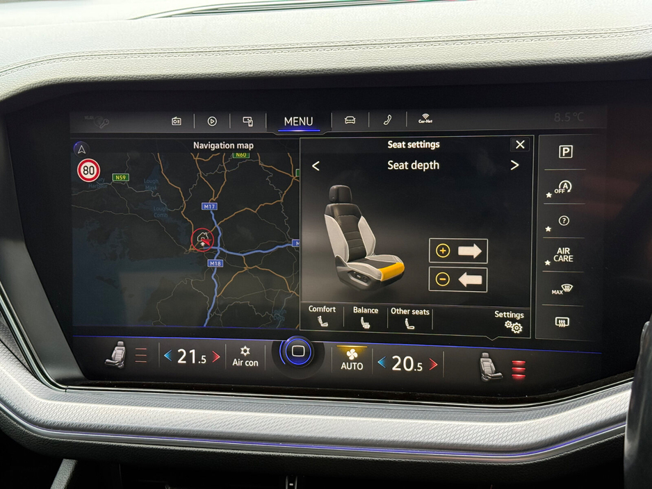 2019 Volkswagen Touareg - image 19