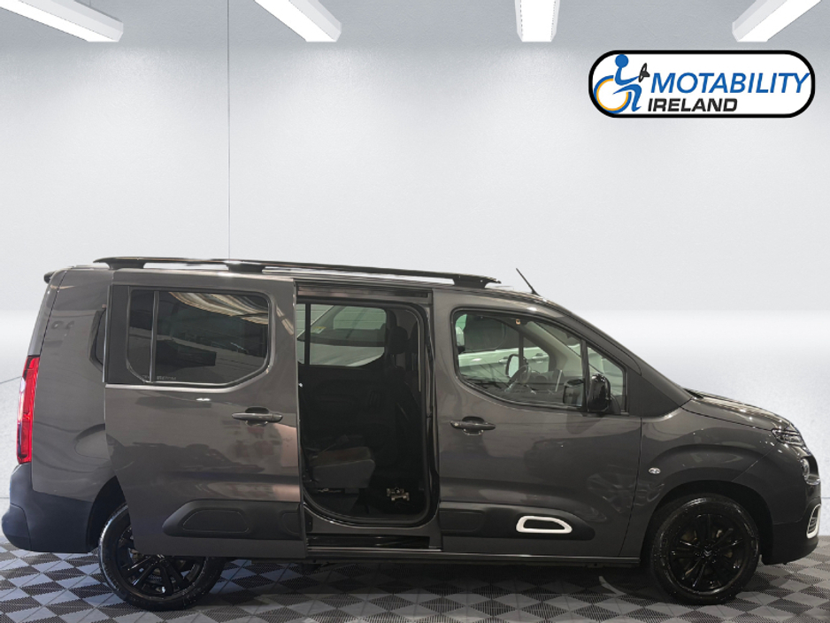 2023 Citroen Berlingo Multispace Wheelchair Accessible €41,995