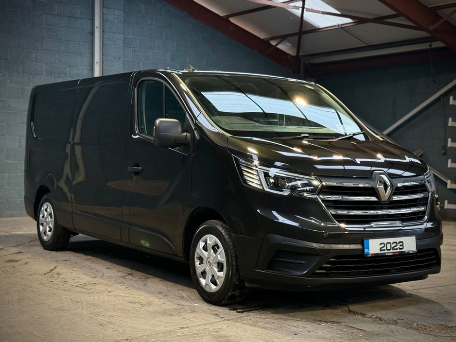 2023 Renault Trafic LL30 BUSINESS PLUS DC // LOW MILEAGE // VAT INVOICE // €20,950