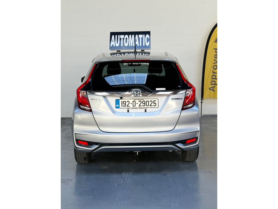 2019 Honda Fit - image 6