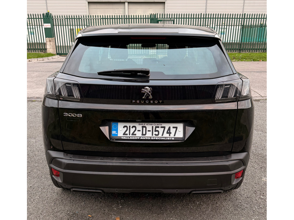 2021 Peugeot 3008 - image 6