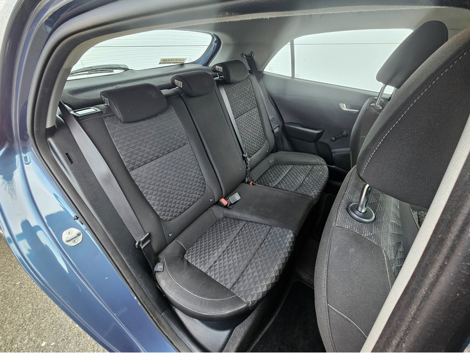 2018 Kia Rio - image 8