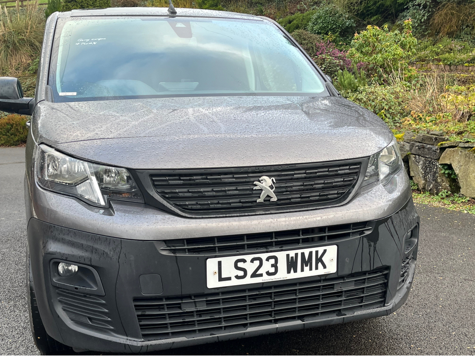2023 Peugeot Partner ASPHALT PREMIUM + BLUEHDI PLUS L1 €14,500