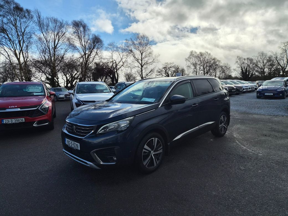 2019 Peugeot 5008 - image 9