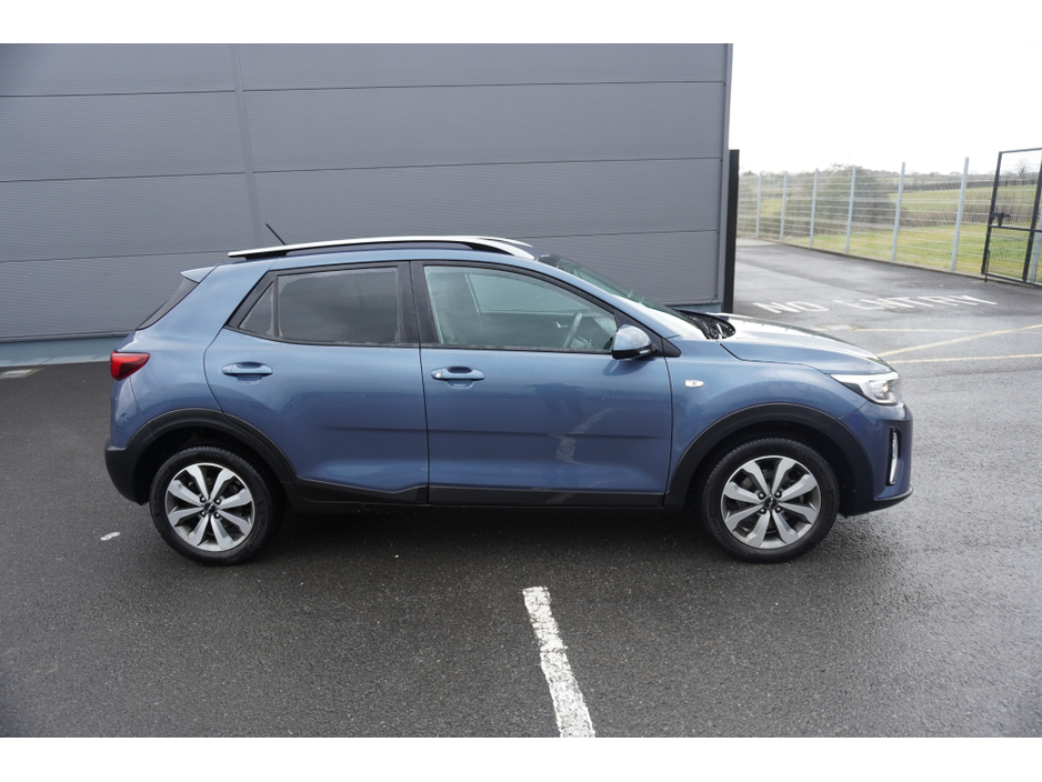 2024 Kia Stonic - image 5