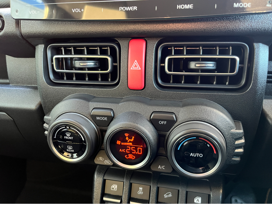 2025 Suzuki Jimny LITTLE G SIERRA 4 SEAT AUTOMATIC 1.5 PETROL //DELIVERY MILES//BRAND NEW//HIGH SPEC// €39,950