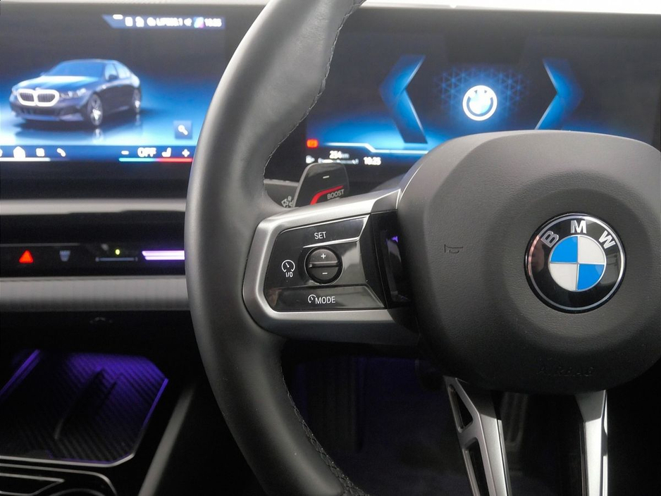 2025 BMW 5 Series - image 17