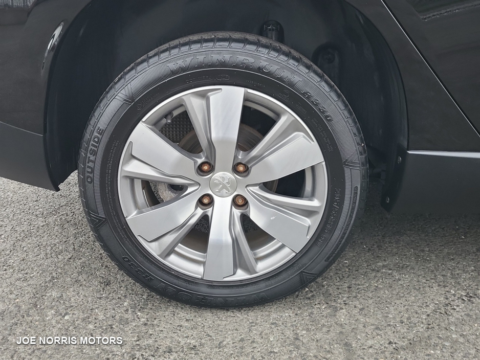 2016 Peugeot 2008 1.2 GT Line Automatic Leather €11,995