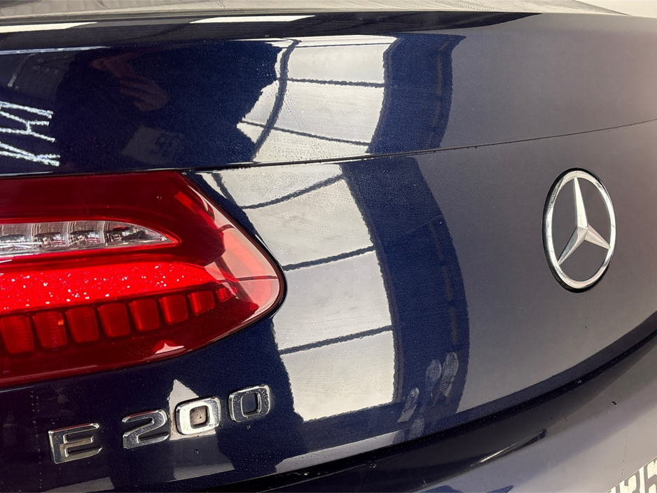 2019 Mercedes-Benz E Class 200 COUPE AMG SPORT 2DR**BROWN LEATHER INTERIOR**FRONT HEATED ELECTRIC SEATS**DIGITAL MEDIA DISPLAY**DYNAMIC DRIVE MODES**REVERSE CAMERA**PARKING SENSORS**DUAL CLIMATE CONTROL**AMBIENT LIGHTING** €32,995