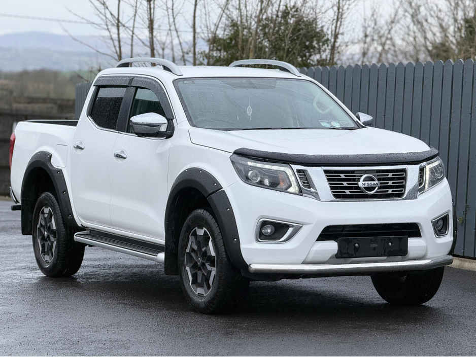 2021 Nissan Navara EXTREMELY LOW MILES - BODYKIT JUST FITTED! €25,500