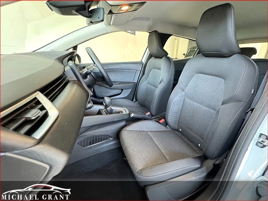 2023 Renault Clio AUTOMATIC 1.0 PETROL TCe90 CVT D Full Equilibre / 1 OWNER / IRISH CAR €19,950