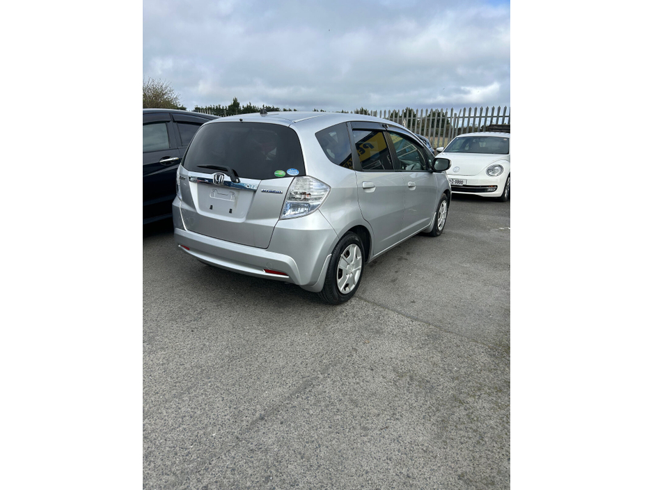 2012 Honda Fit - image 4