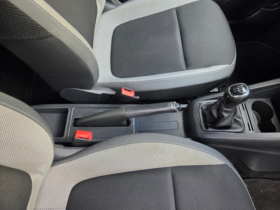 2017 Skoda Fabia - image 7