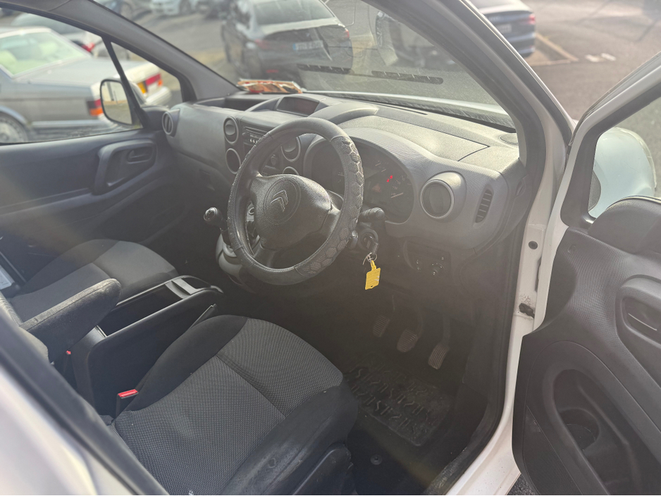 2018 Citroen Berlingo - image 5