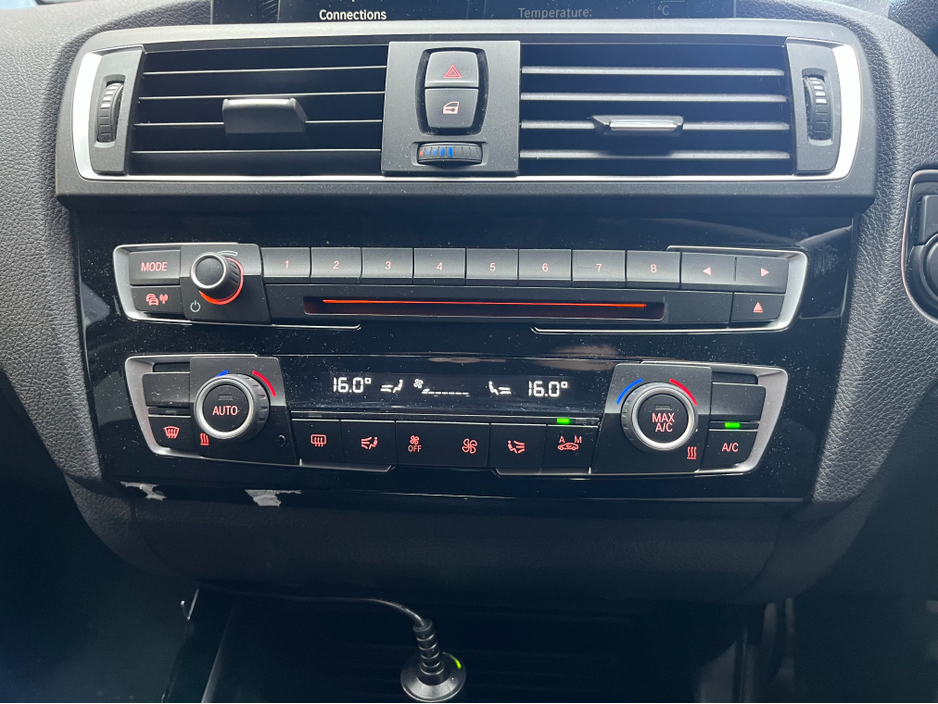 2016 BMW 1 Series - image 17