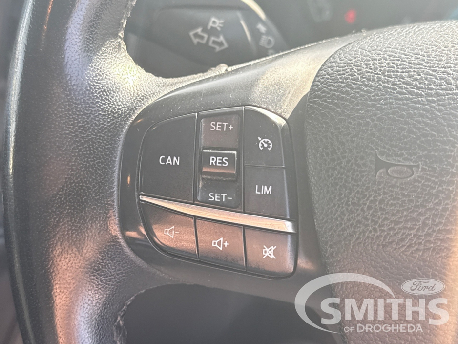 2020 Ford Transit Custom - image 24