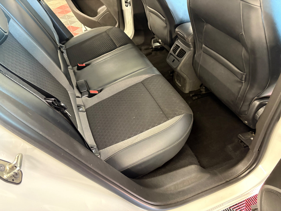 2018 Opel Grandland X - image 13