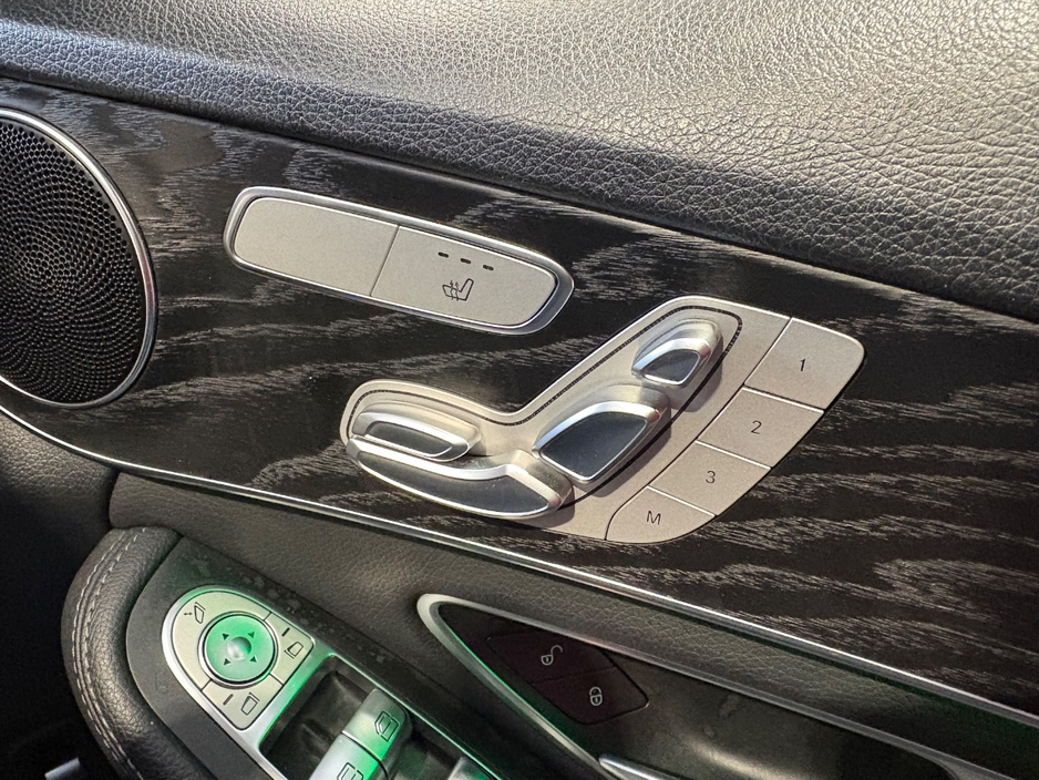 2020 Mercedes-Benz C Class - image 12