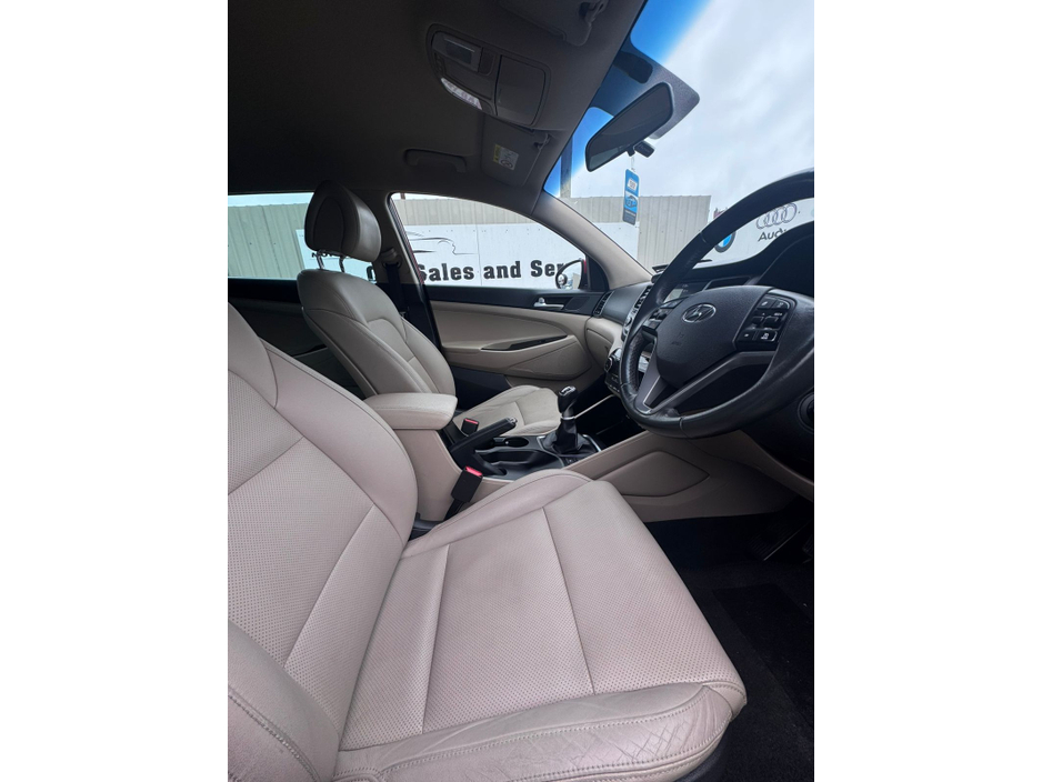 2018 Hyundai Tucson - image 17