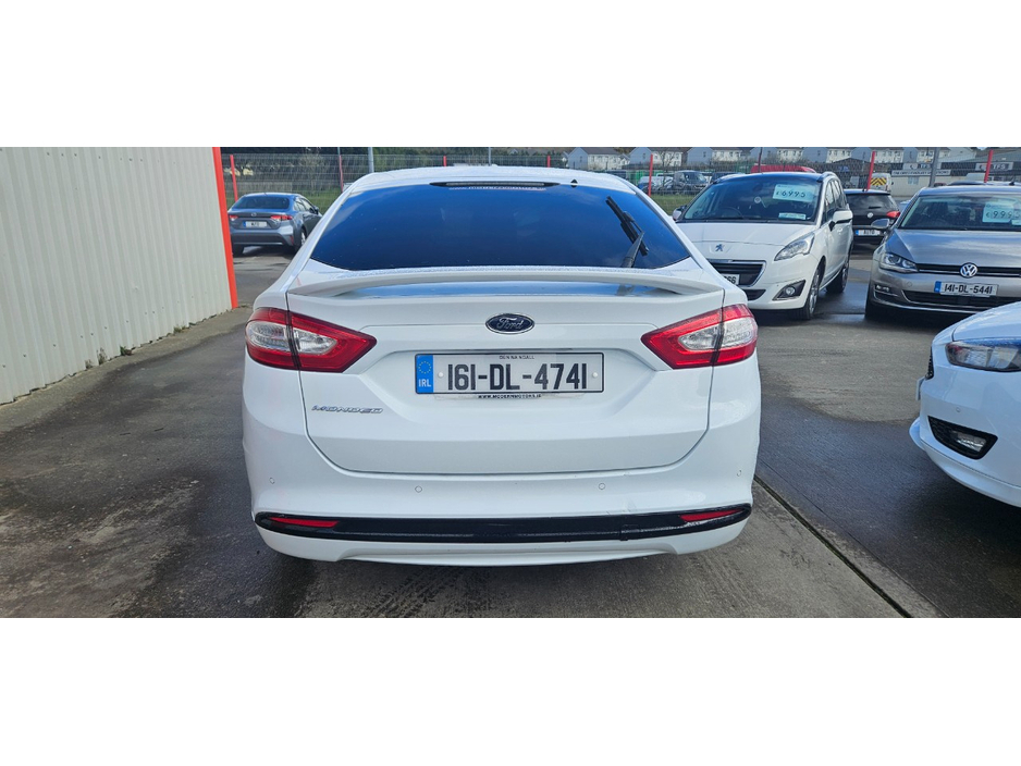 2016 Ford Mondeo - image 8