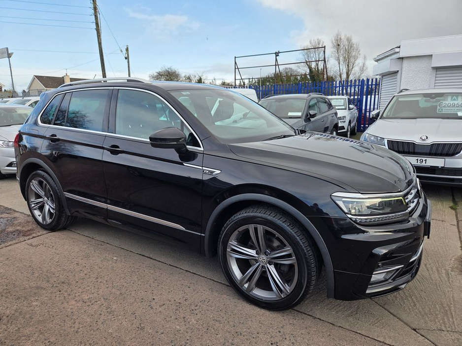 2017 Volkswagen Tiguan - image 3