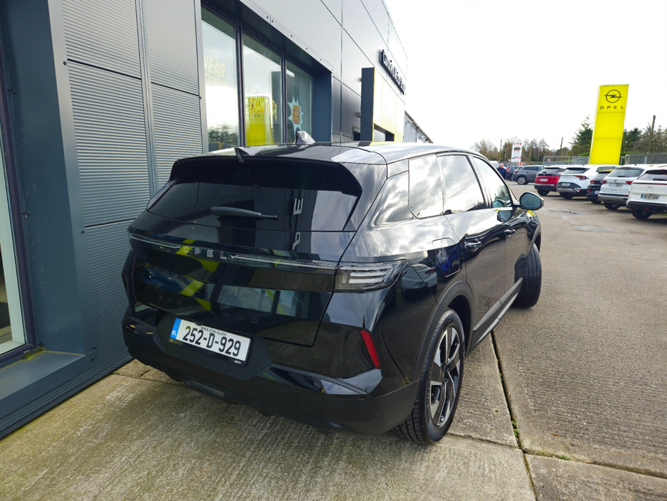 2025 Opel Grandland - image 5