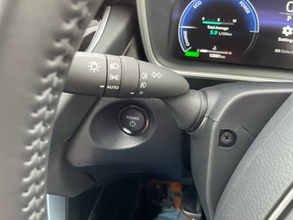 2025 Toyota Corolla CROSS - Save EUR 6,500 - SPORT Model - 1.8 Hybrid - Automatic - EUR 190 Tax // Remote Central Locking // Front Electric Windows // Rear Electric Windows // Electric Mirrors // Heated Mirrors €38,480