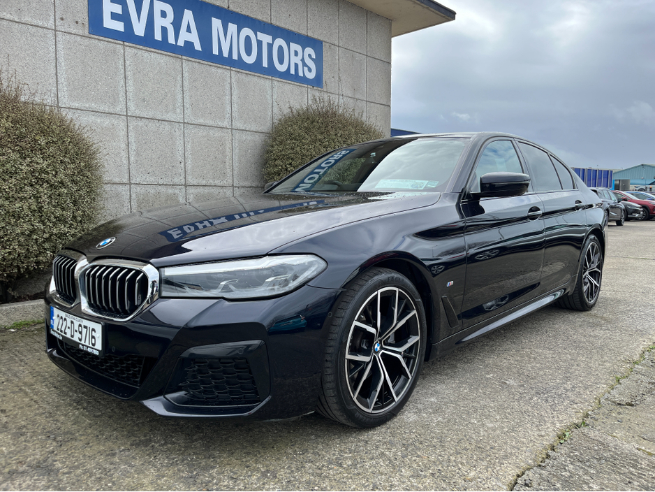 2022 BMW 5 Series - image 5