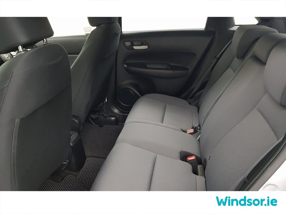 2020 Honda Fit - image 8