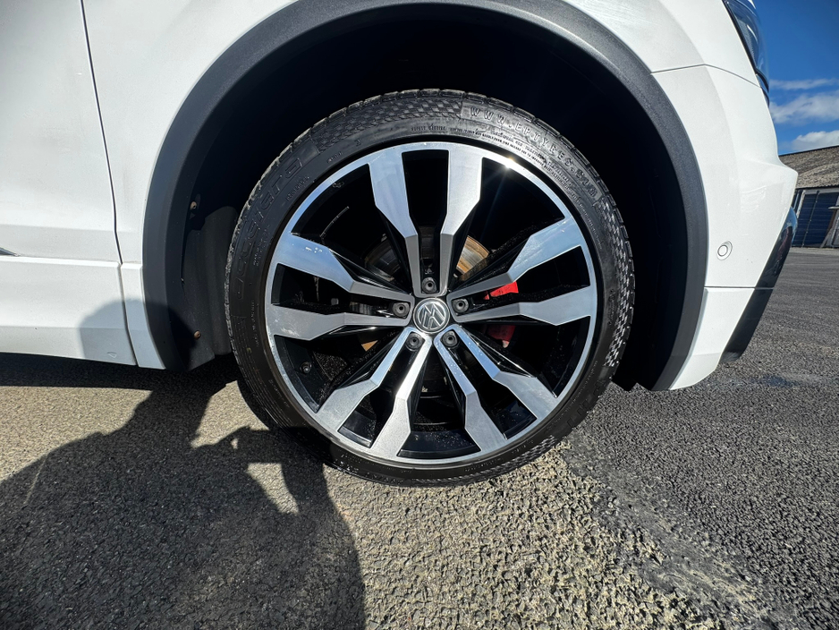 2020 Volkswagen Tiguan - image 19