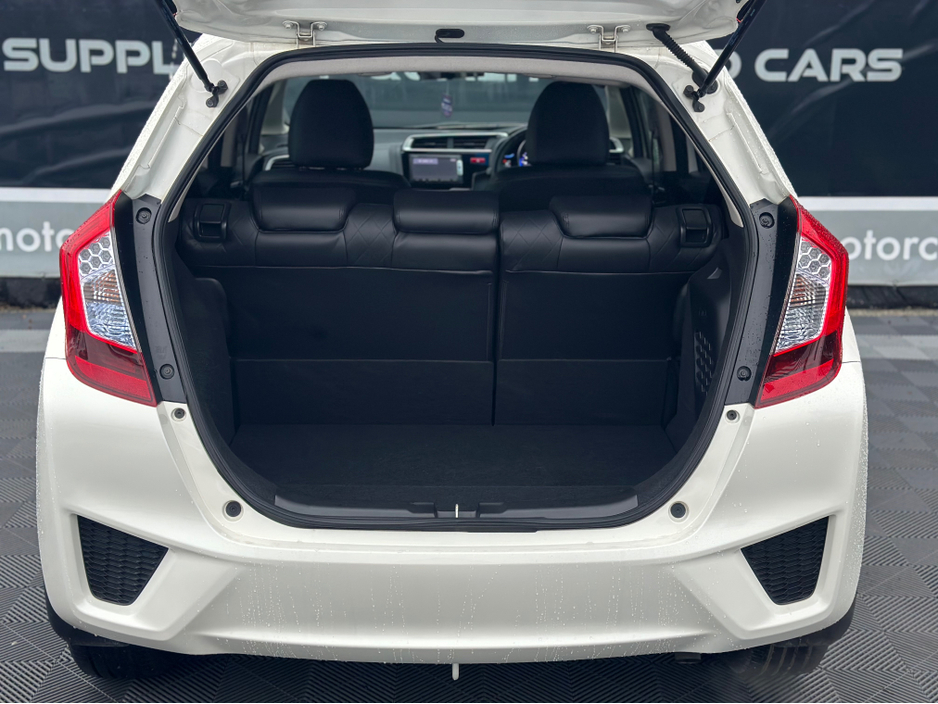 2014 Honda Fit Hybrid €8,950