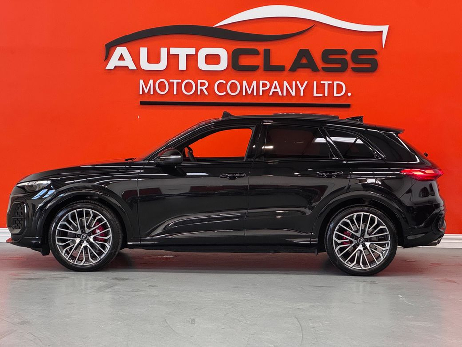 2025 Audi Q5 - image 8