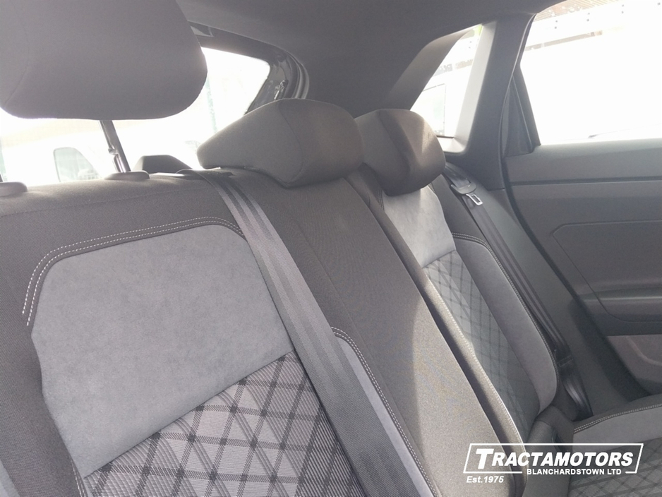 2024 Volkswagen Polo - image 26