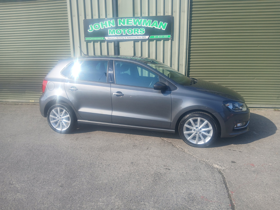 2017 Volkswagen Polo - image 2