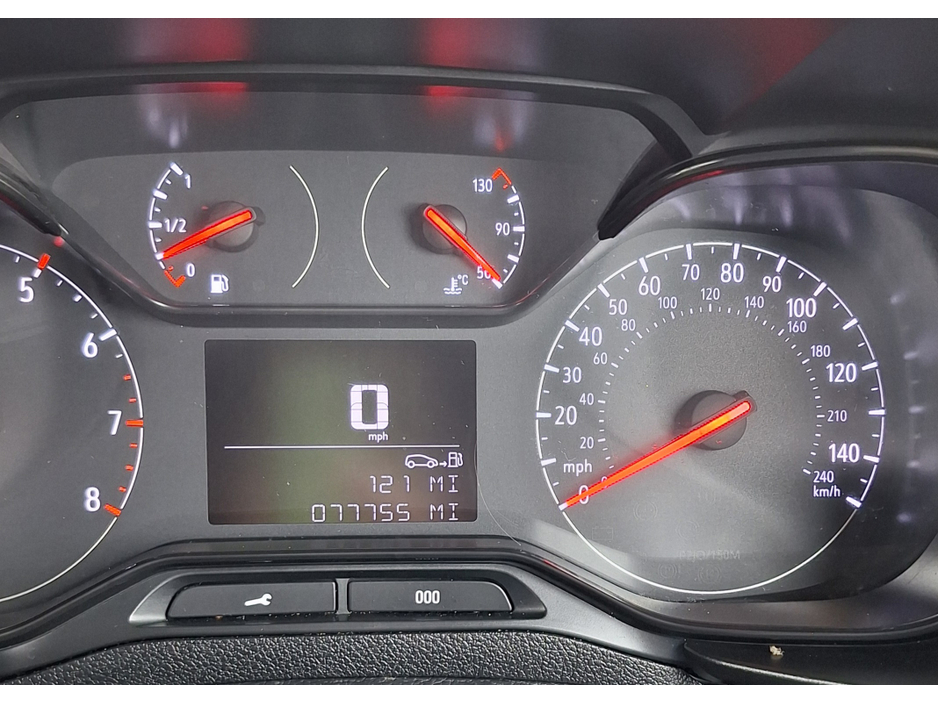 2021 Vauxhall Combo - image 12