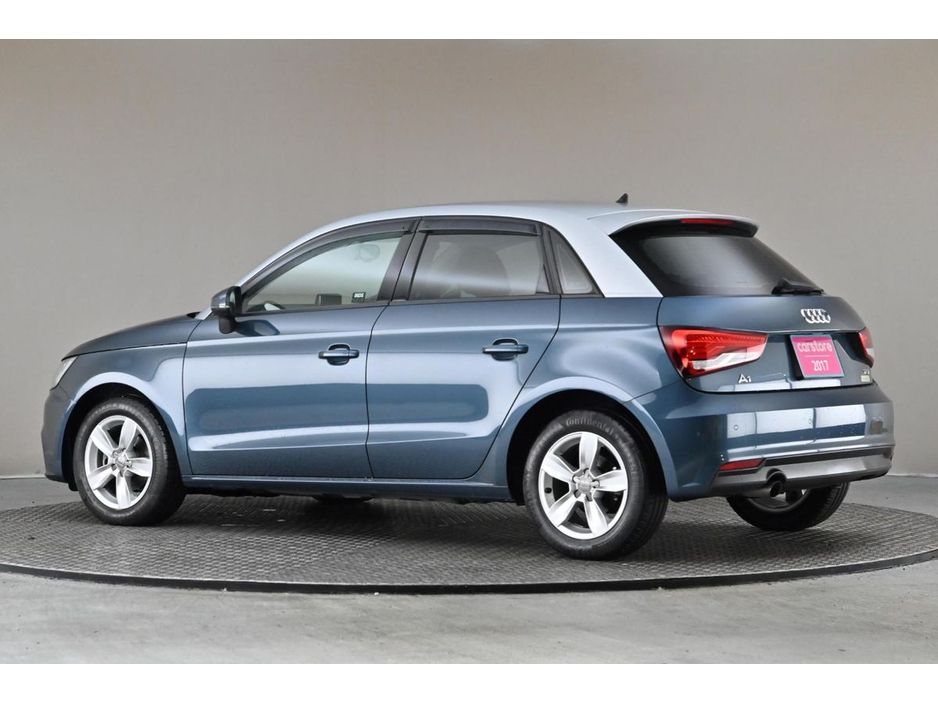 2017 Audi A1 - image 6