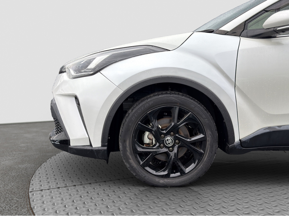 2021 Toyota C-HR - image 18