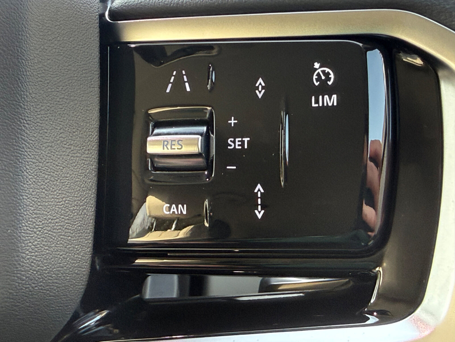 2023 Land Rover Range Rover Velar - image 20