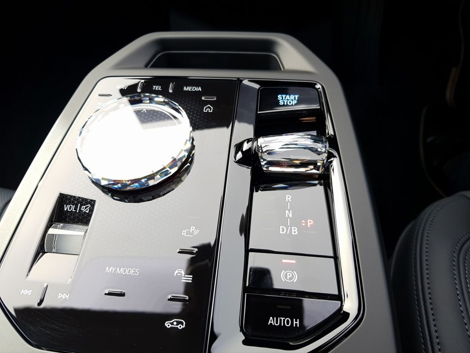 2026 BMW iX - image 10