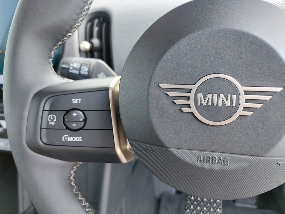 2025 MINI Hatch COOPER Cooper C 5DR €39,995