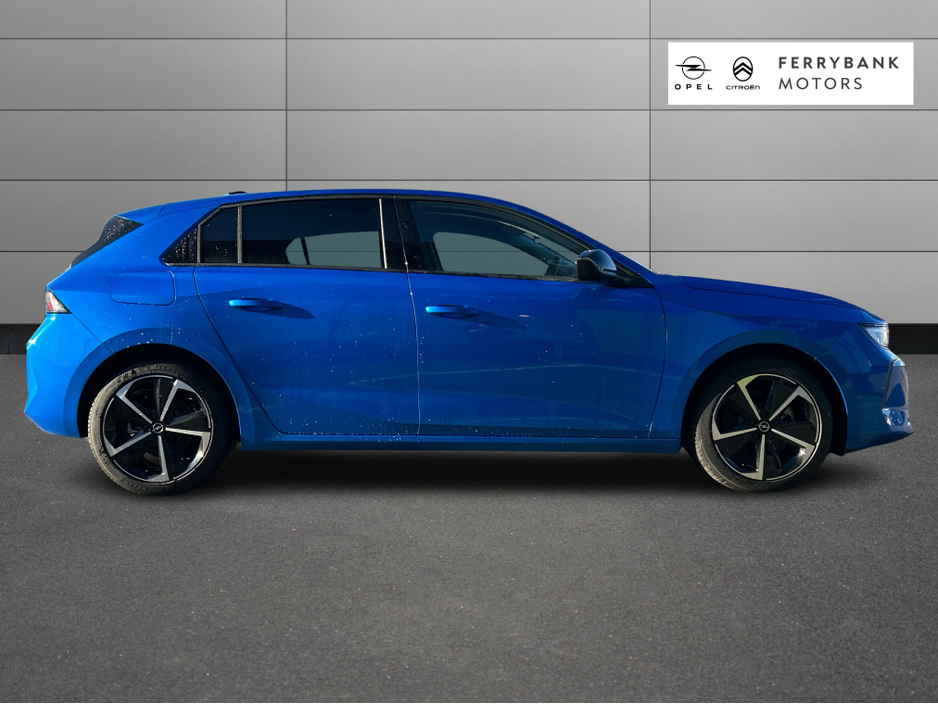 2026 Opel Astra 1.2 Turbo 110hp S/S6-speed manual €32,800